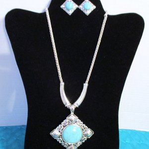 Burnished Silver Faux Turquoise Western Style Necklace & Pierced Earring Set VGC